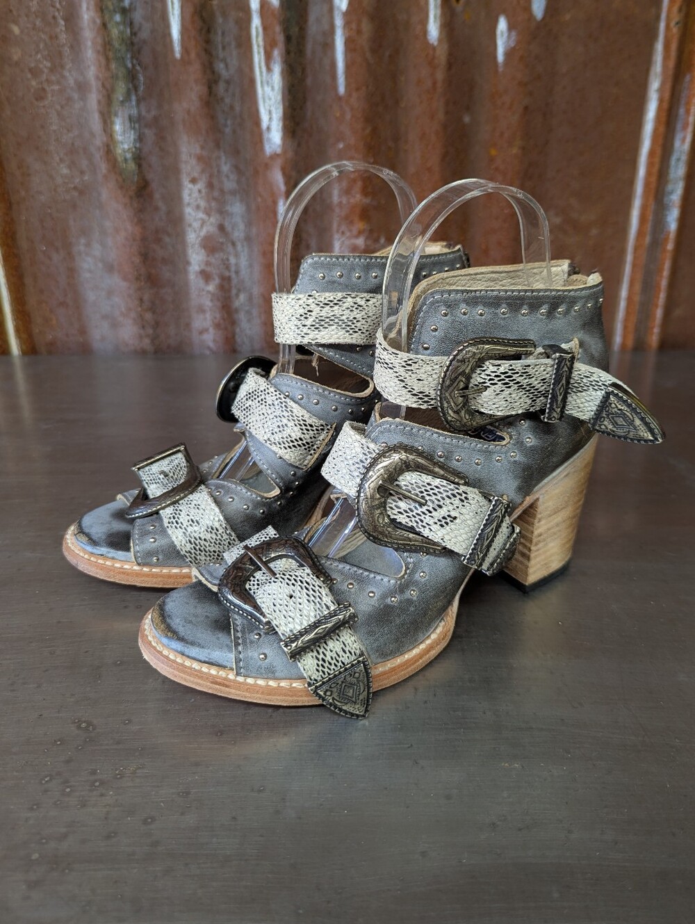 FreeBirds By Steven Violet 8 Buckle Heeled Ankle Boots Western Boho Distressed